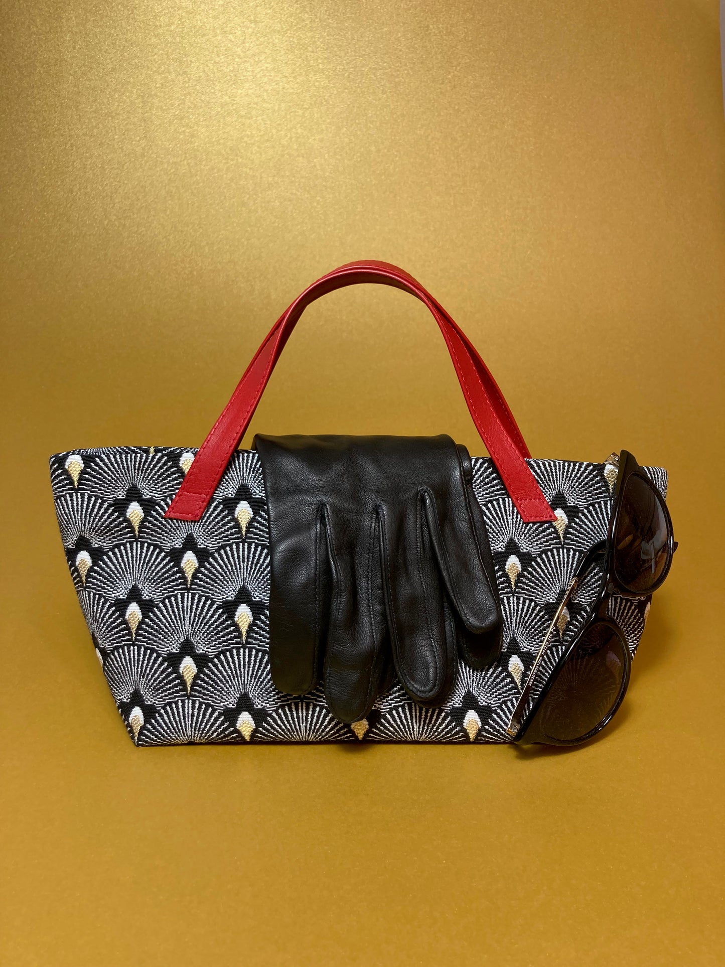 Candybag black peacock